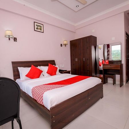 Wayanadia Resort Hotel Ambalavayal エクステリア 写真