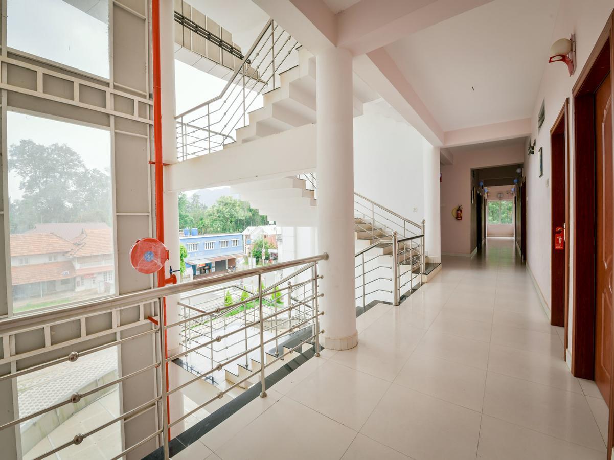 Wayanadia Resort Hotel Ambalavayal エクステリア 写真