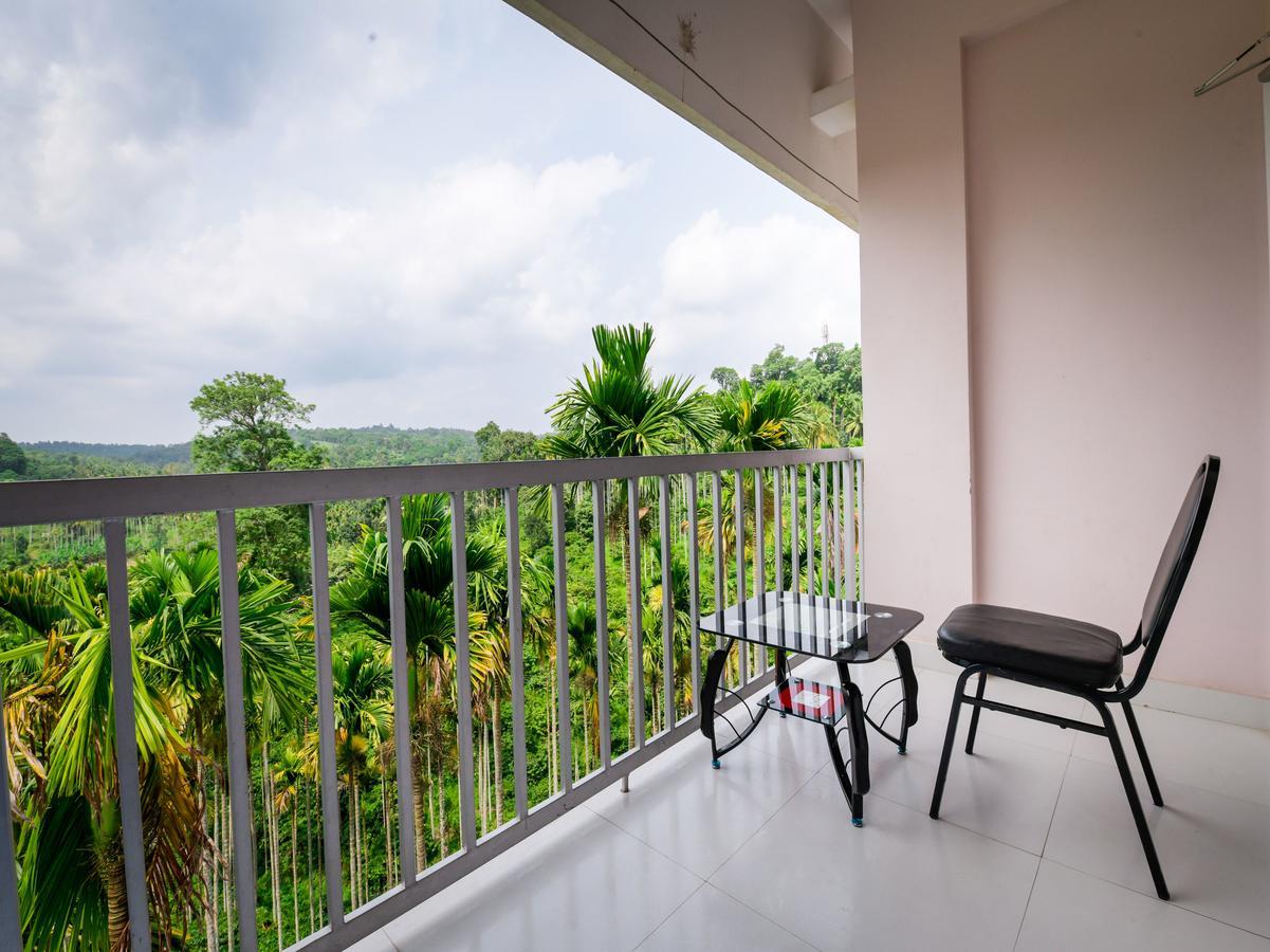 Wayanadia Resort Hotel Ambalavayal エクステリア 写真