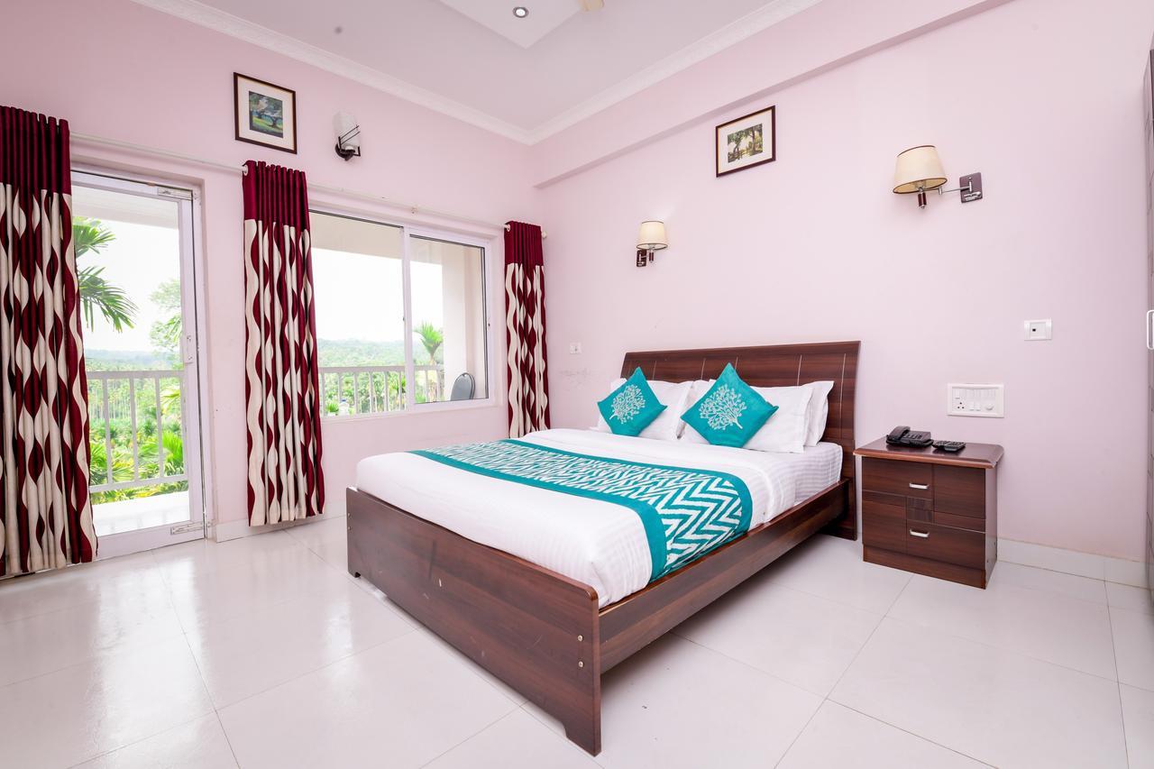 Wayanadia Resort Hotel Ambalavayal エクステリア 写真