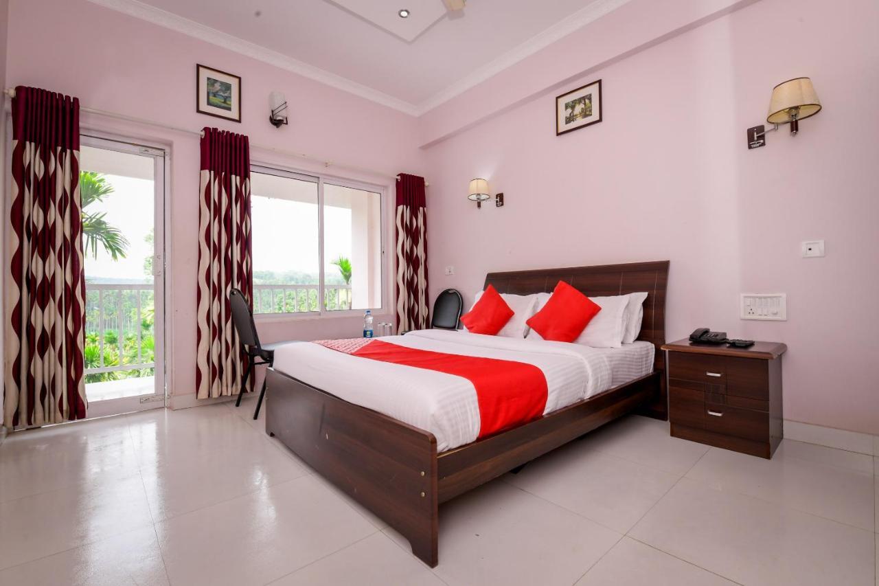 Wayanadia Resort Hotel Ambalavayal エクステリア 写真